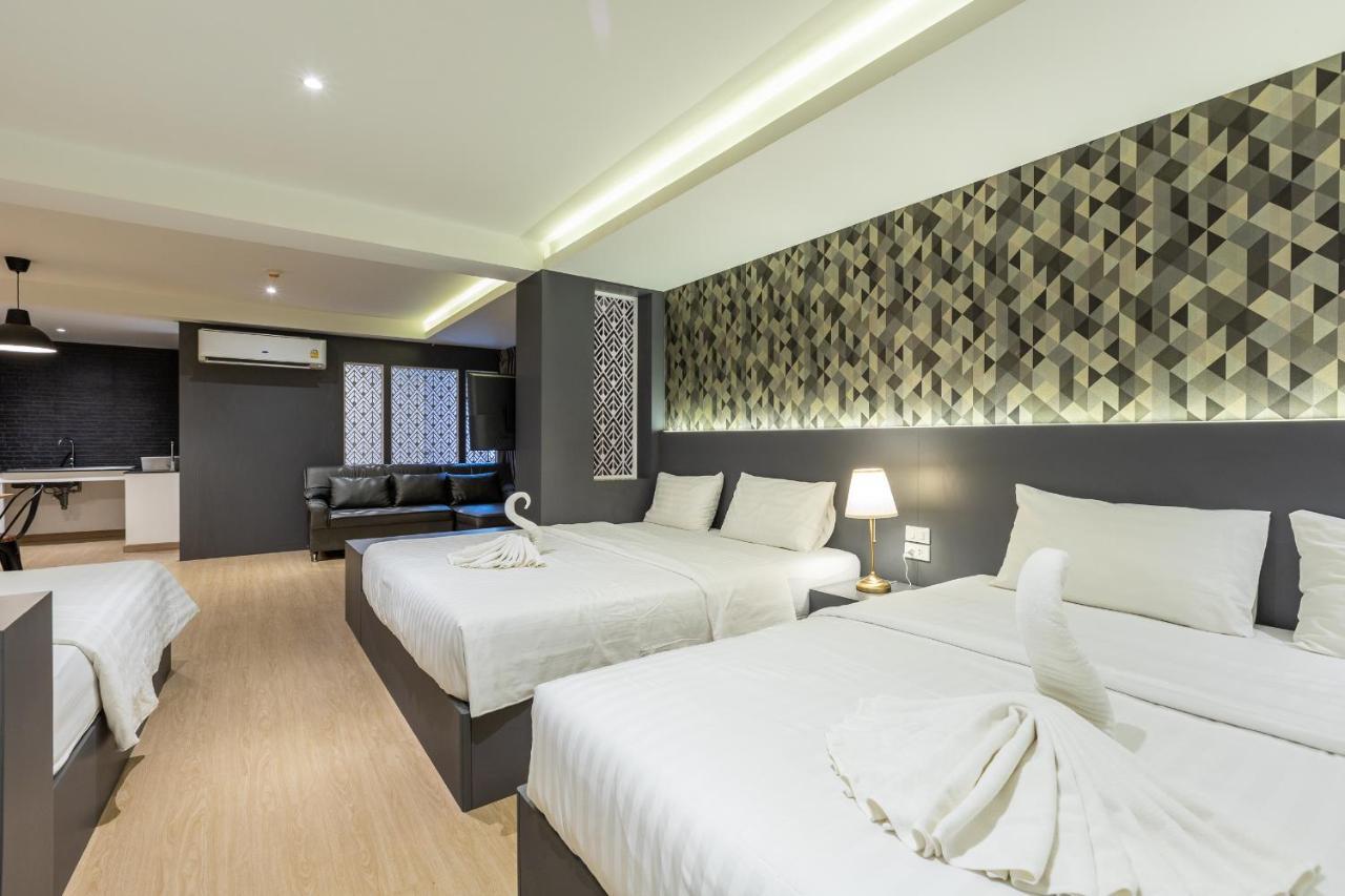 Siam Star Hotel Bangkok Exterior photo