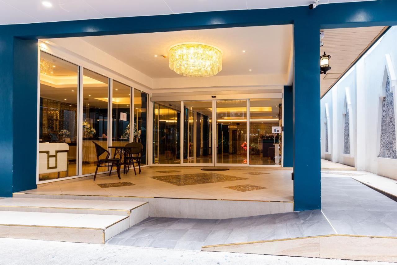 Siam Star Hotel Bangkok Exterior photo