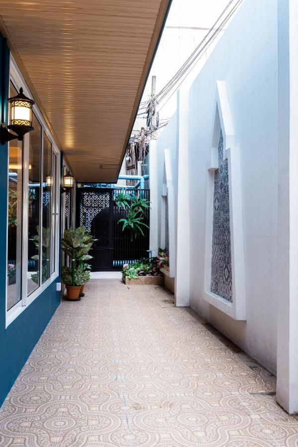 Siam Star Hotel Bangkok Exterior photo
