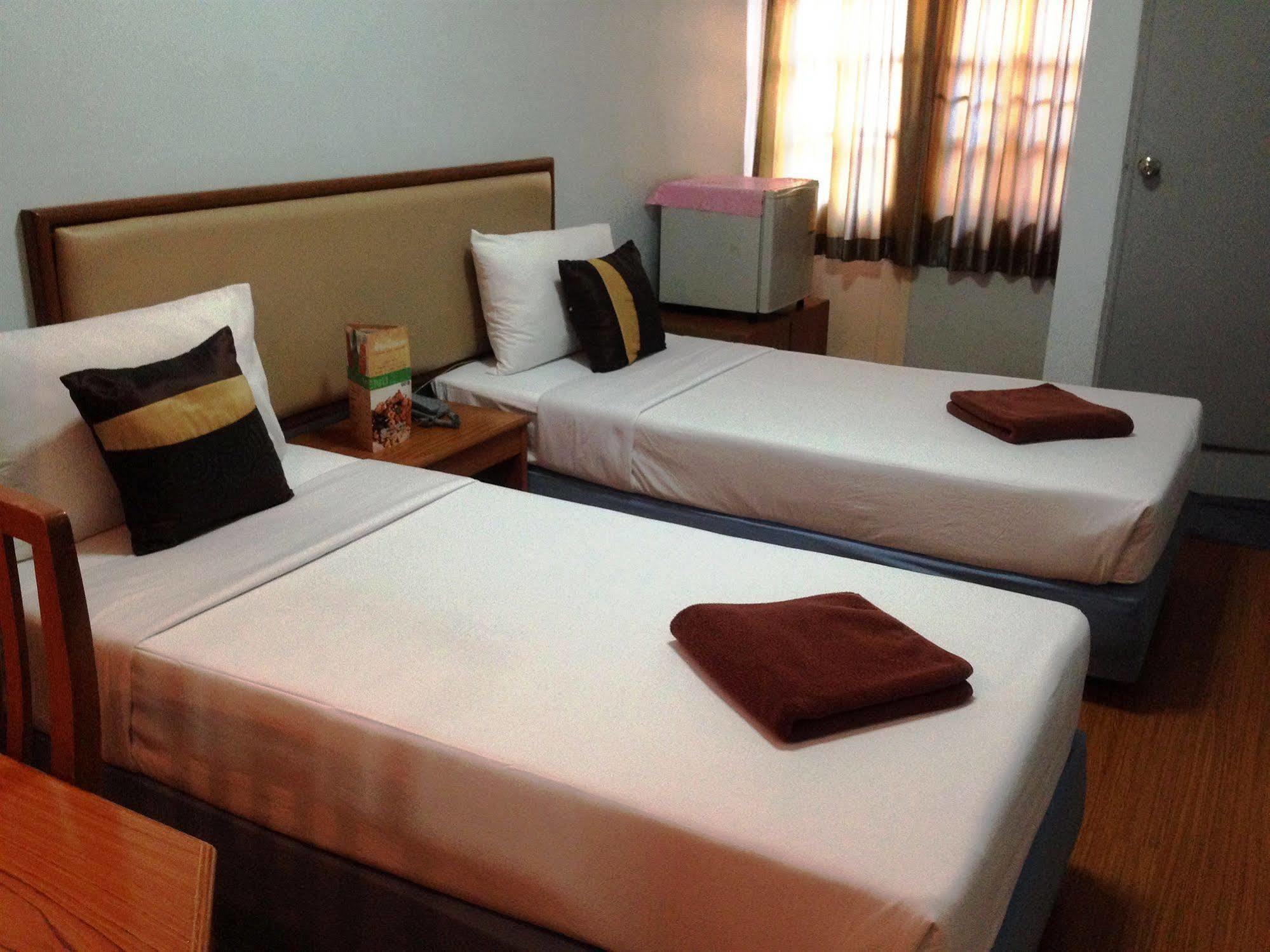 Siam Star Hotel Bangkok Exterior photo